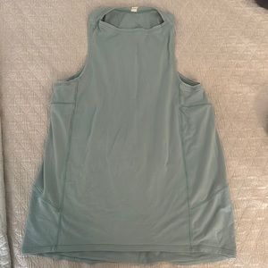 Lululemon top